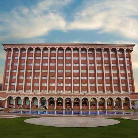 Ramoji Film City- Sitara Luxury Hotel Pedda Ambarpet Exteriér fotografie