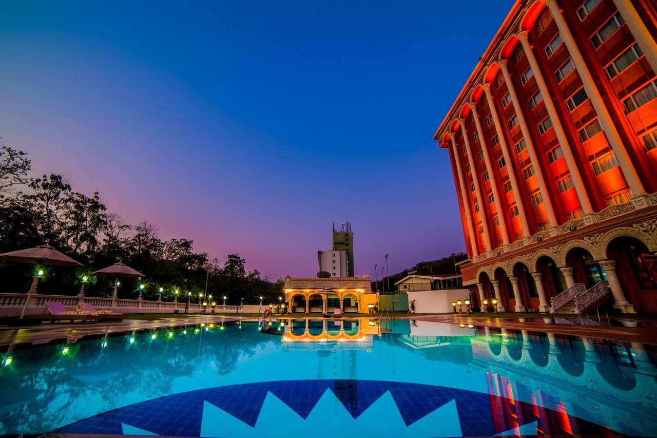Ramoji Film City- Sitara Luxury Hotel Pedda Ambarpet Exteriér fotografie